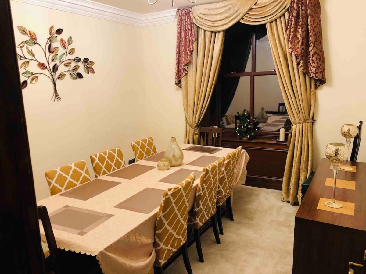 Beautiful 4-Bed Villa In Glasgow Luaran gambar