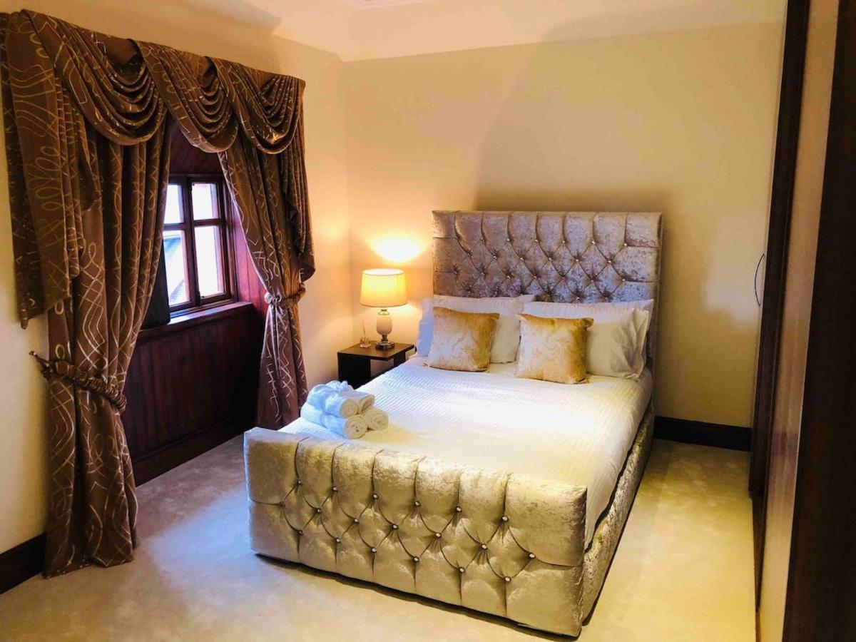 Beautiful 4-Bed Villa In Glasgow Luaran gambar